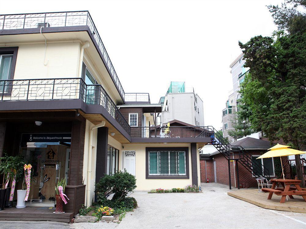 24 Guesthouse Namsan Garden Seul Exterior foto